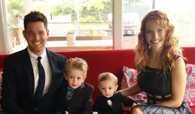 Michael Bublé, il figlio sta bene. La madre: Michael Bublé, il figlio sta bene. La madre: