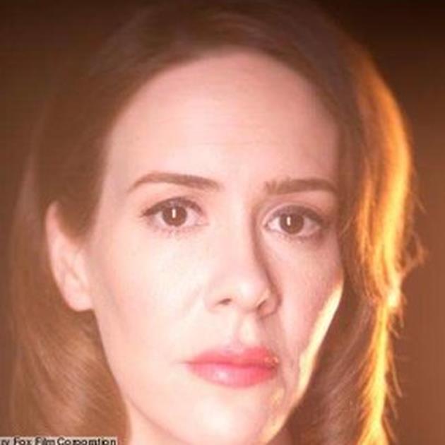 Lana Winters Scheda del personaggio MondoFox Lana Winters Scheda del personaggio MondoFox
