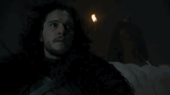 Jon Snow preoccupato sulla Barriera