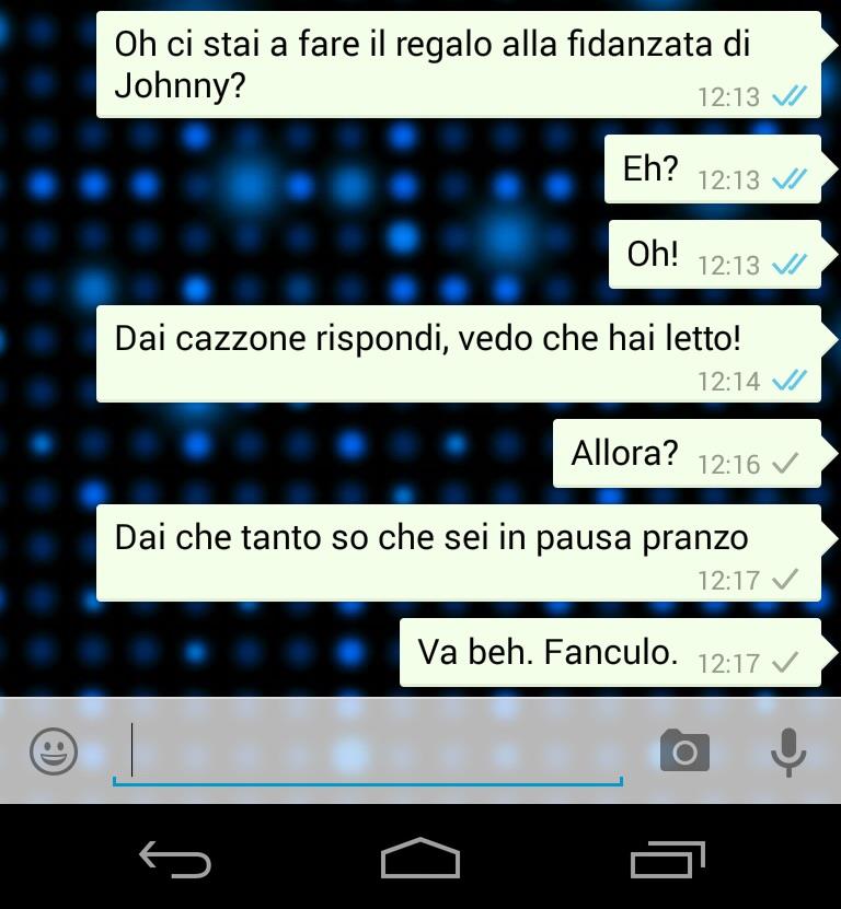 Esempio di nuova conversazione su WhatsApp