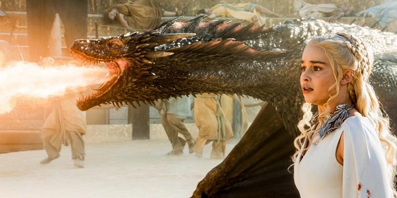 Daenerys e Drogon in Game of Thrones