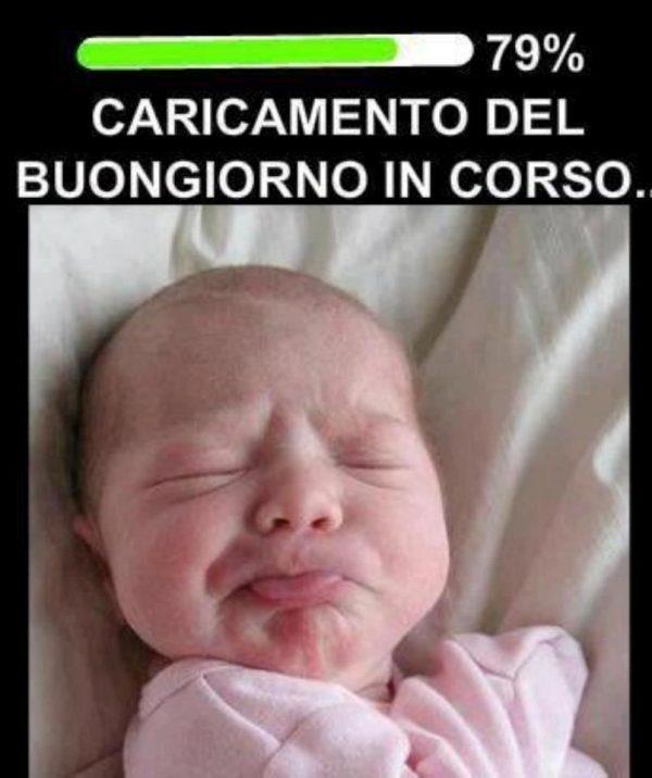 L'augurio di buona giornata fatto da un bebè