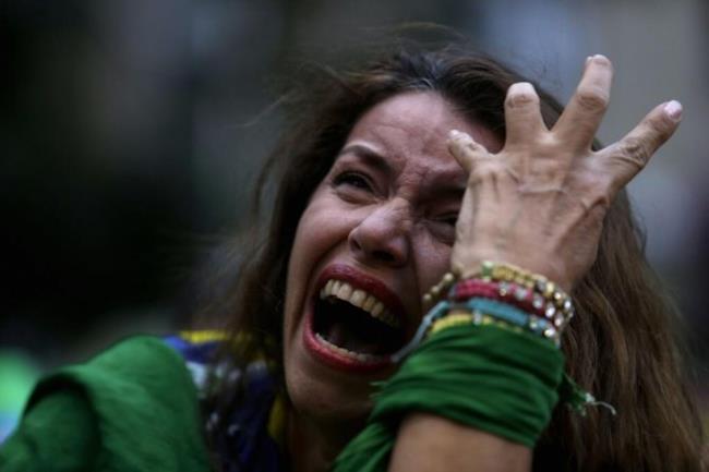La disperazione dei tifosi brasiliani...