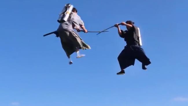 I due samurai pronti al decollo I due samurai con il jet pack