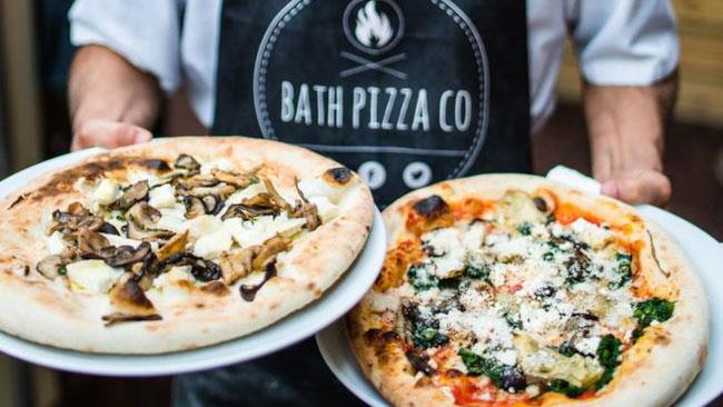 Aperte le selezioni per lavorare come assaggiatore di pizze Alcune delle pizze offerte da Bath Pizza Co