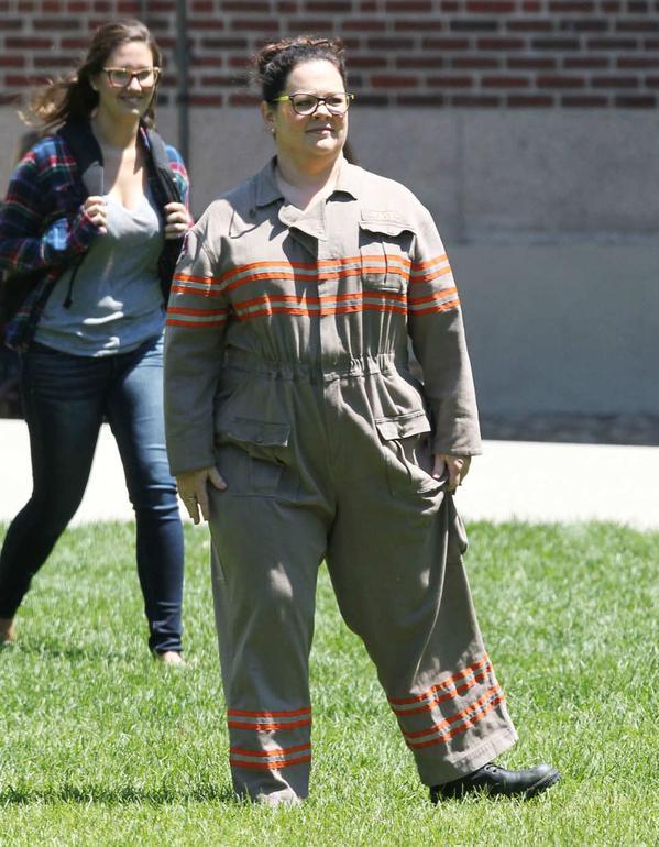 Prima immagine di Melissa McCarthy in costume sul set di Ghostbusters