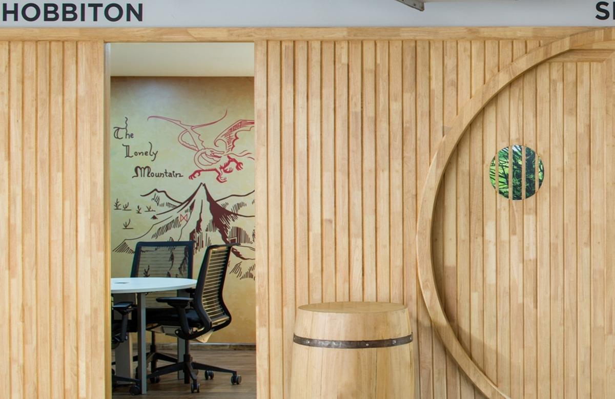 La camera dell'Ufficio a tema Signore degli Anelli chiamata Hobbiton