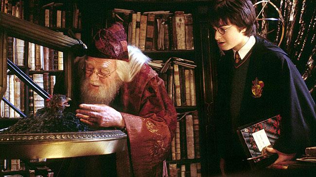 Svelati due nuovi personaggi maschili per lo spin-off di Harry Potter Silente e Harry nei film originali di Harry Potter