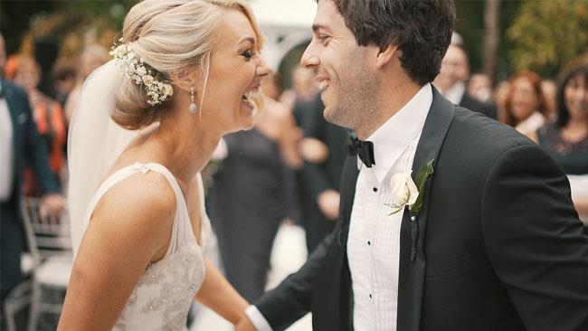 Scherzi da matrimonio, i più divertenti Una coppia di sposi