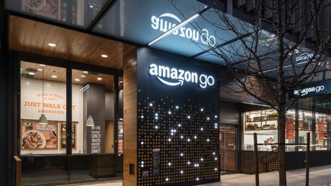 L'esterno del locale La foto dell'Amazon Go di Seattle.