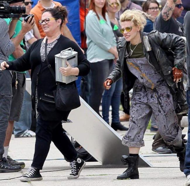 Melissa McCarty nelle prime immagini set Ghostbusters reboot 2