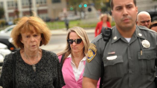 Donna newyorkese denuncia il nipotino per un polso rotto nel 2011