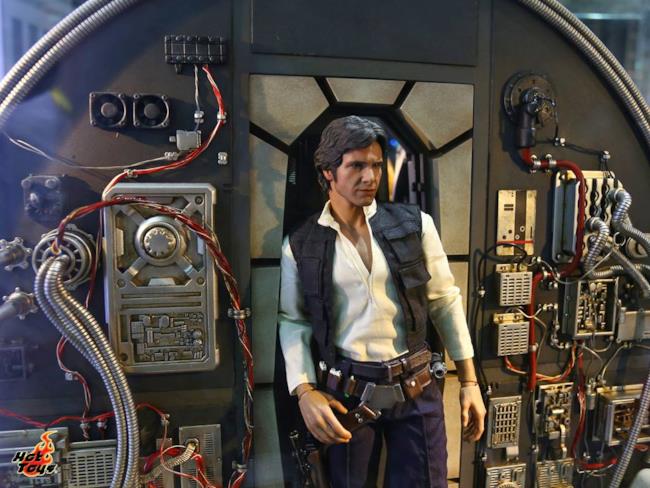 Il modellino di Han Solo nel Millennium Falcon