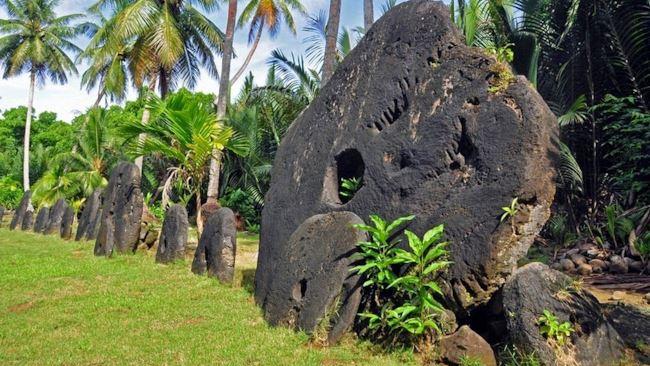 Rei Stones Diversi dischi forati al centro, esposti come da tradizione. Sono queste le Rei Stones