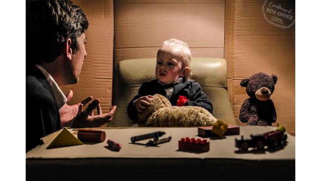 Scena de Il Padrino ricreata da padre e figlio