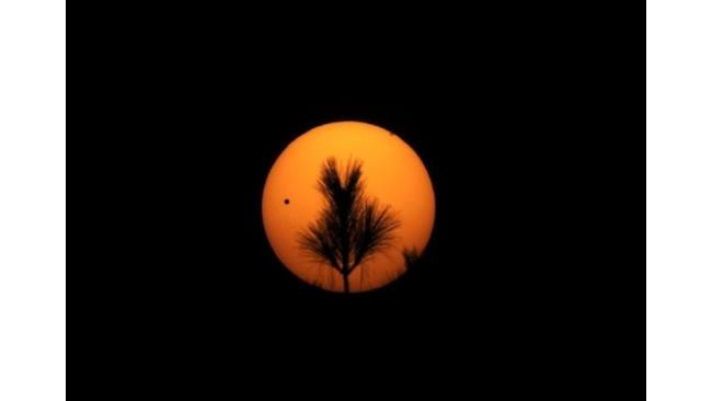 Il passaggio di Venere davanti al Sole - 1