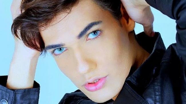 Celso Santebanes vuole somigliare al Ken della Barbie Celso Santebanes sempre più simile al Ken