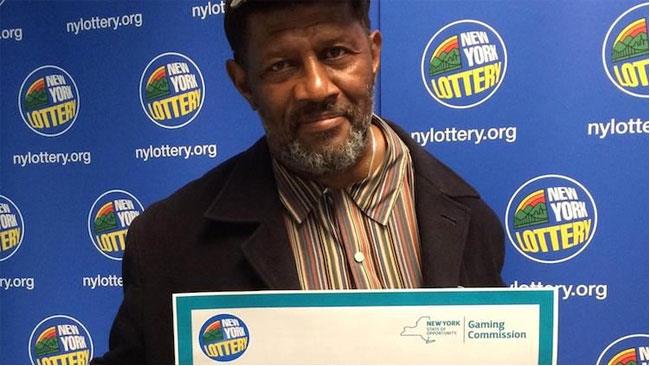 Non sa di aver vinto 24 milioni di dollari Jimmie Smith, l'uomo che non sa di aver vinto alla lotteria