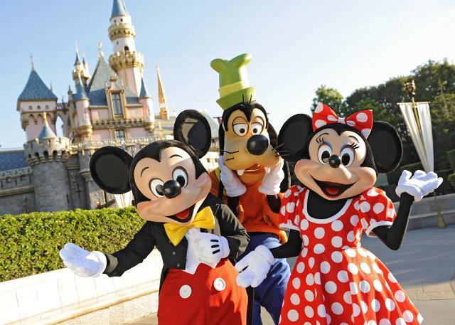 Topolino, Minnie e Pippo a Dinsneyland
