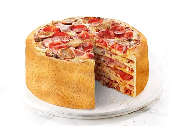 Pizza cake: la pizza a 6 strati! Immagine della nuova pizza cake a sei strati