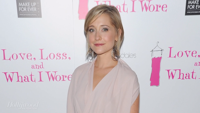 Chloe di Smallville forniva schiave del sesso a una setta Allison Mack