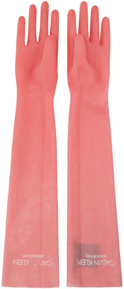 I guanti di Calvin Klein da 390 dollari al paio