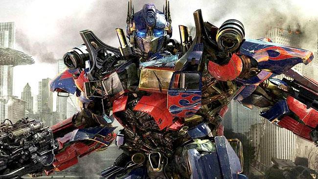 Emerge la trama di Transformers 5: Optimus Prime potrebbe tornare nello spazio Optimus Prime potrebbe tornare nello spazio