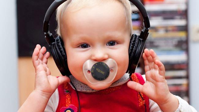 Arriva il ciuccio per bimbi che regola il volume del pianto Il ciuccio che regola il volume del pianto