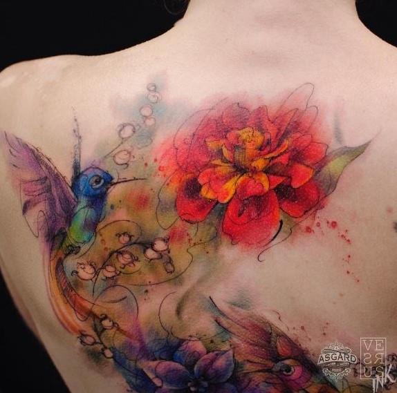 Un tatuaggio watercolor sulla schiena - Tatuaggi acquarello, alcune fantastiche idee per i tuoi lavori