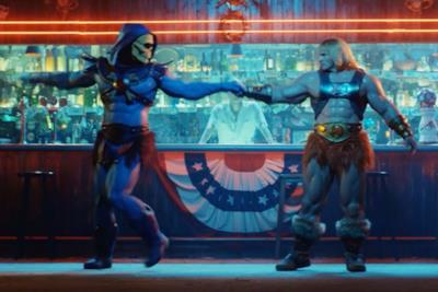 He-Man e Skeletor ballano
