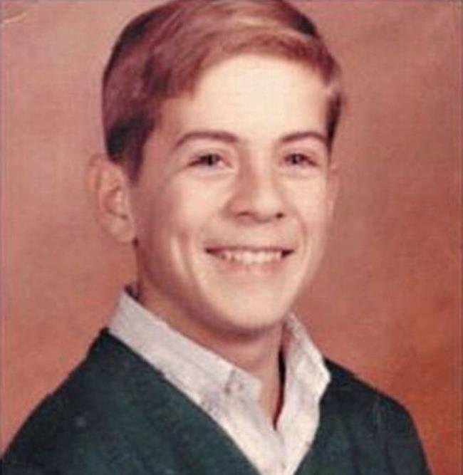 Un'immagine di Bruce Willis da adolescente