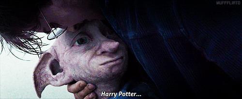 GIF Harry Potter e Dobby elfo liberato