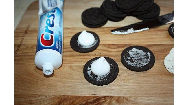 Oreo al gusto menta, ripieni di dentrificio