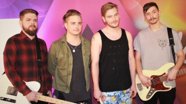 Gli AWS La band ungherese AWS