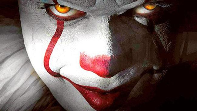 Pennywise sta tornando... Un primissimo piano di Pennywise