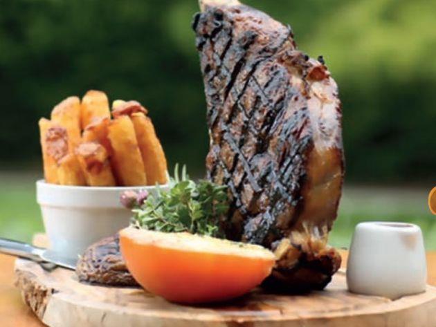 La Westeros Tamahawk steak dinner, creata da Percy French
