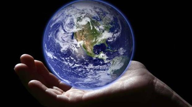Una mano per salvare la Terra dalla siccità