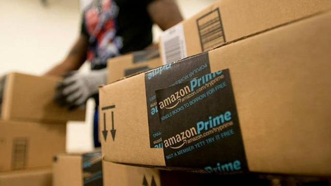 Amazon Prime, sale il prezzo del canone annuale in Italia Pacchi Amazon Prime pronti alla spedizione