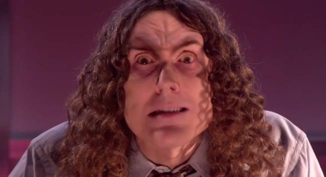 Weird Al Yankovic torna con Foil, la parodia di Royals di Lorde Immagine di Weird Al Yankovic nel video di Foil