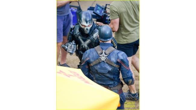 Crossbones provoca Capitan America