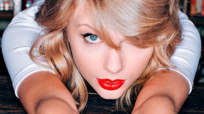 Taylor Swift ha comprato due domini porno per difendersi dai troll La cantante Taylor Swift