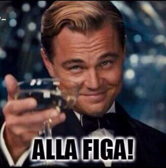 Leonardo di Caprio che brinda