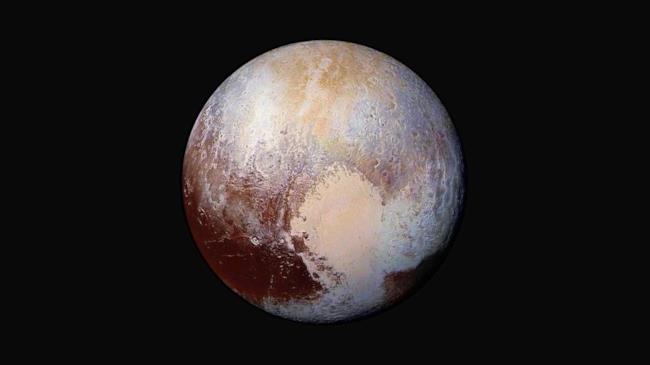 Plutone, la sonda new horizons trova delle formazioni di metano Uno scatto della sonda ne horizons del pianeta plutone