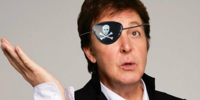 Paul McCartney è pronto a recitare in Pirati dei Caraibi: La vendetta di Salazar L'ex membro dei Beatles si prepara a solcare i mari nel prossimo capitolo della saga
