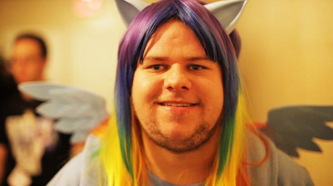 Pony Bronies I fan dei Mini Pony hanno organizzato un raduno