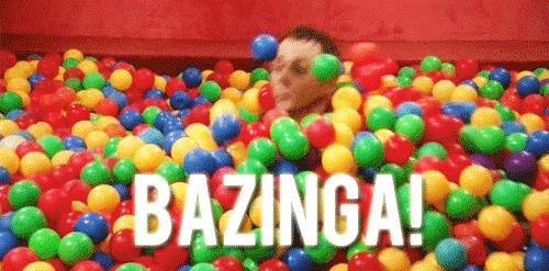 Sheldon e la scena del Bazinga nelle palle di plastica