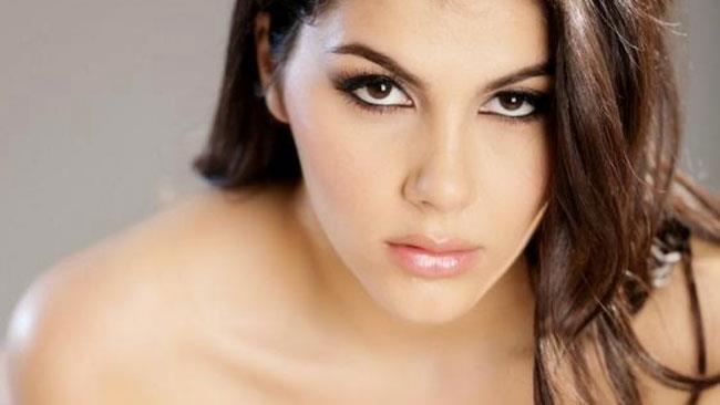 PornHub svela le statistiche d'uso del porno in Italia; Valentina Nappi non è prima tra le attrici preferite L'attrice porno Valentina Nappi