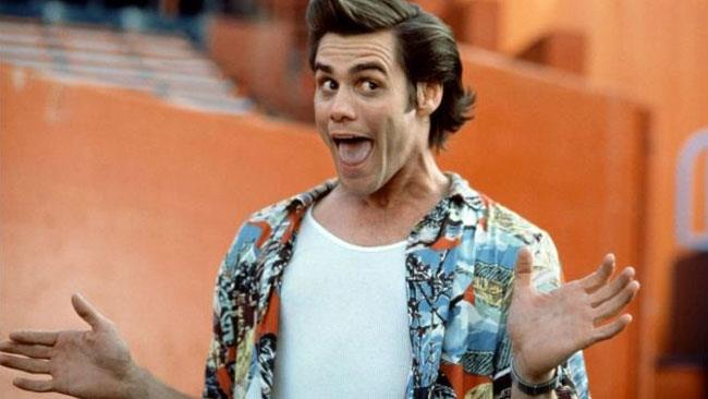 Jim Carrey nei panni di Ace Ventura Ecco Ace Ventura