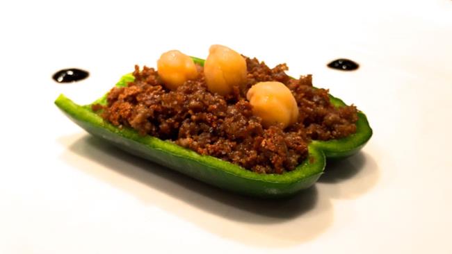 C-fu: il nuovo tufo a base di larve d'insetto che potrai provare Uno dei piatti realizzati con il C-fu