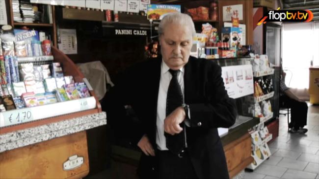 Pianto bar, commuove Katherine J. Junior - 1